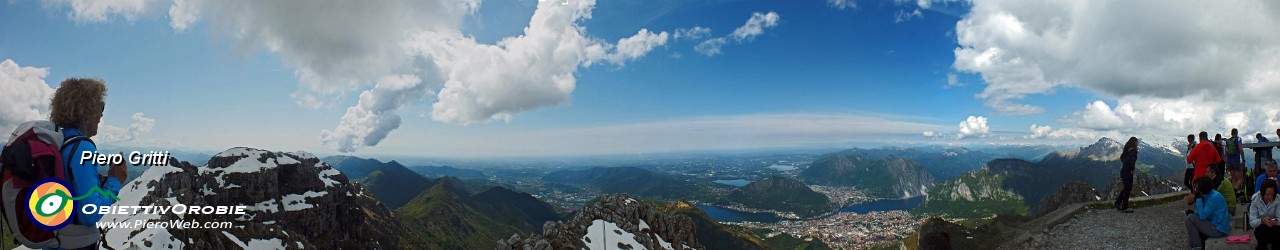 38 Panoramica verso Lecco, i suoi laghi, i suoi monti.jpg